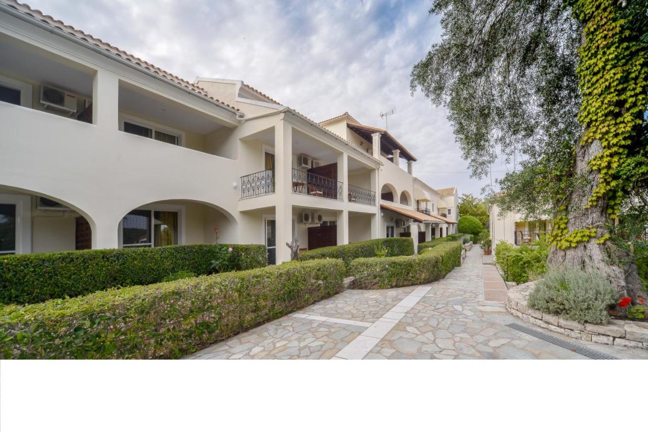 Paxos Club Resort & Spa Гайос Екстериор снимка