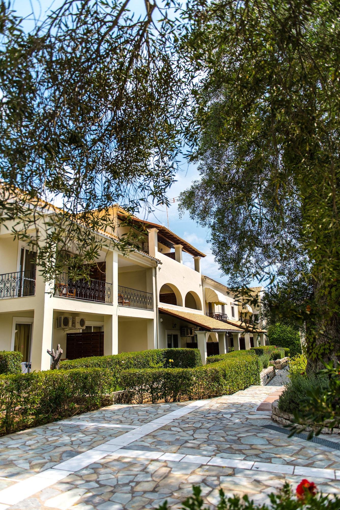 Paxos Club Resort & Spa Гайос Екстериор снимка