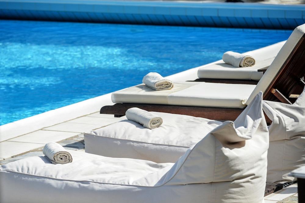 Paxos Club Resort & Spa Гайос Екстериор снимка