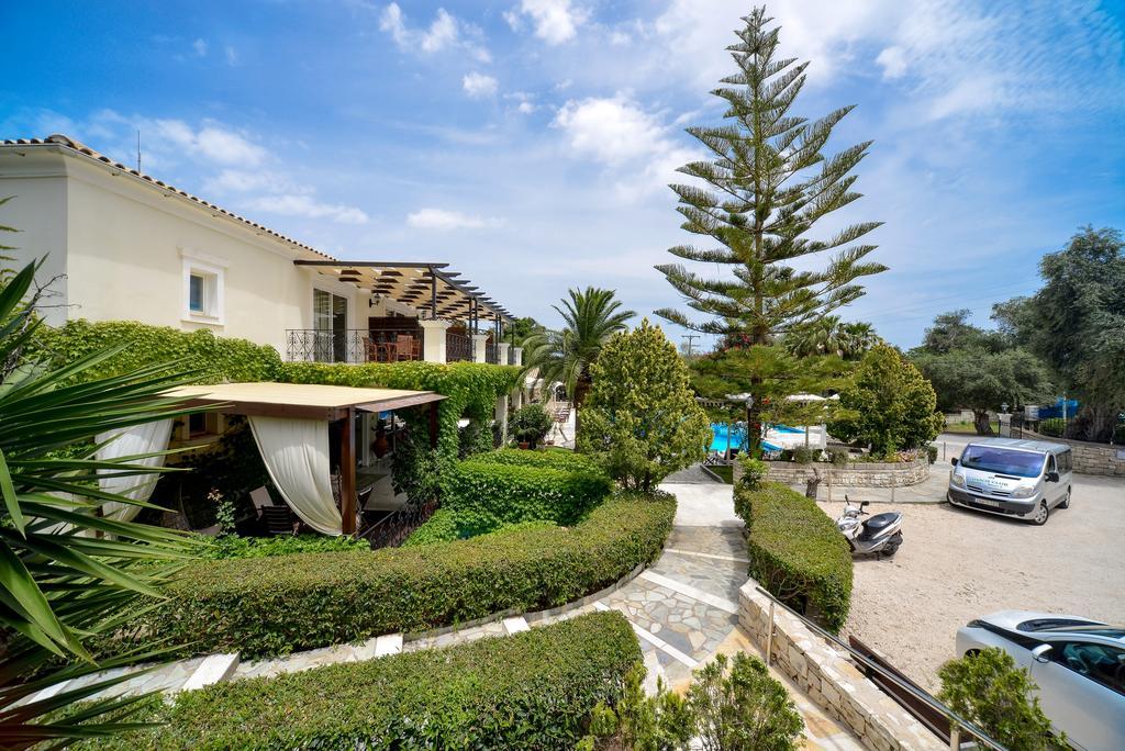 Paxos Club Resort & Spa Гайос Екстериор снимка