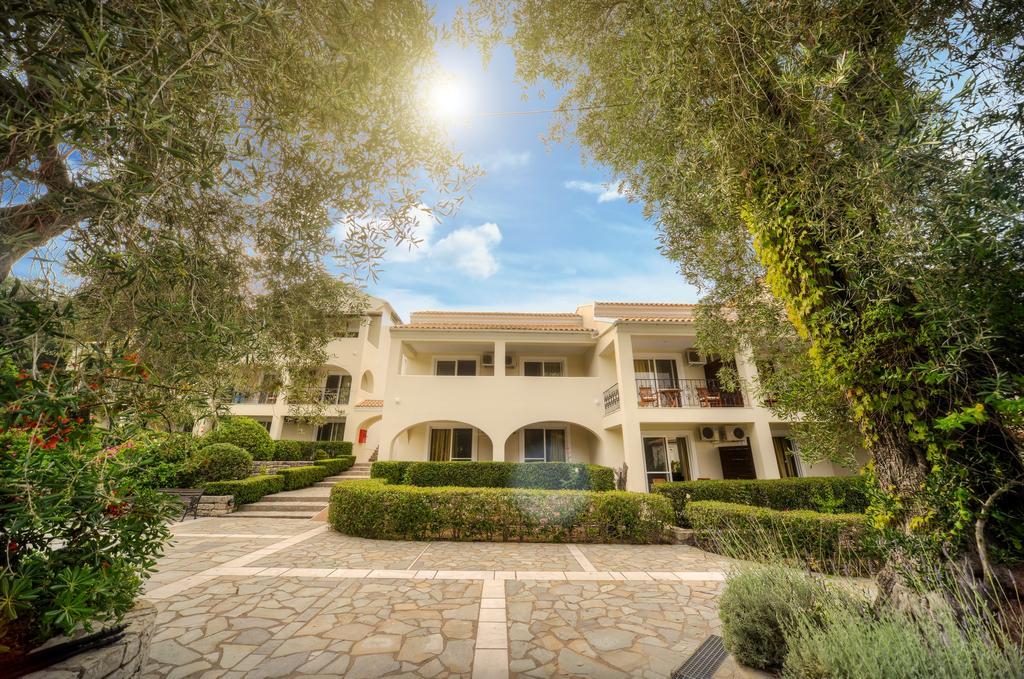 Paxos Club Resort & Spa Гайос Екстериор снимка