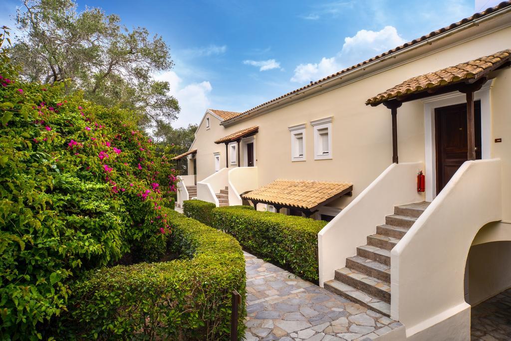 Paxos Club Resort & Spa Гайос Екстериор снимка
