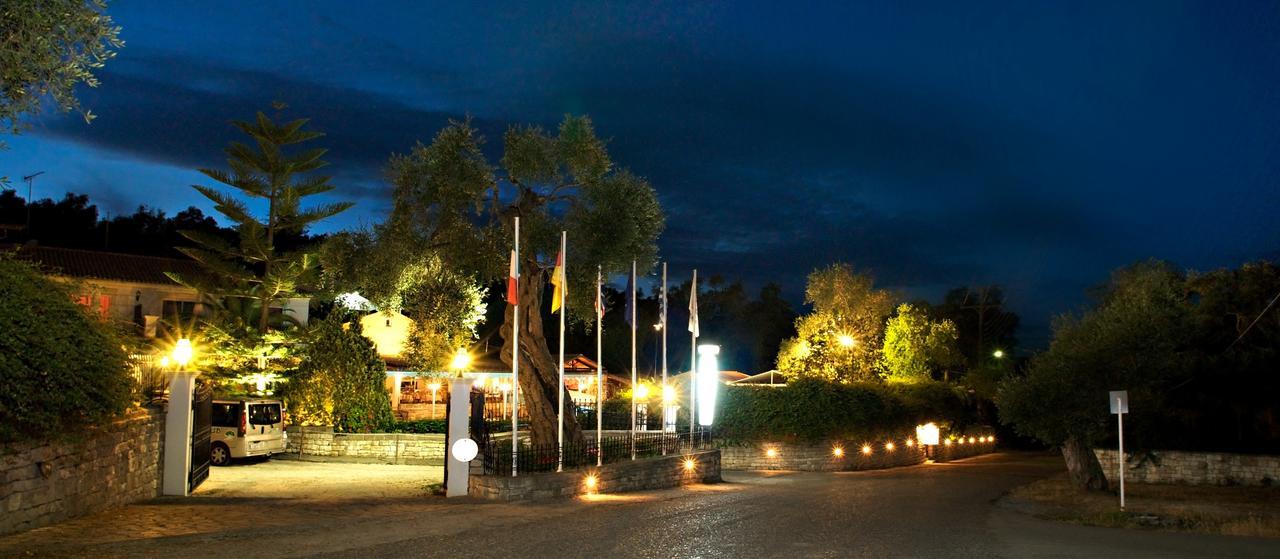 Paxos Club Resort & Spa Гайос Екстериор снимка