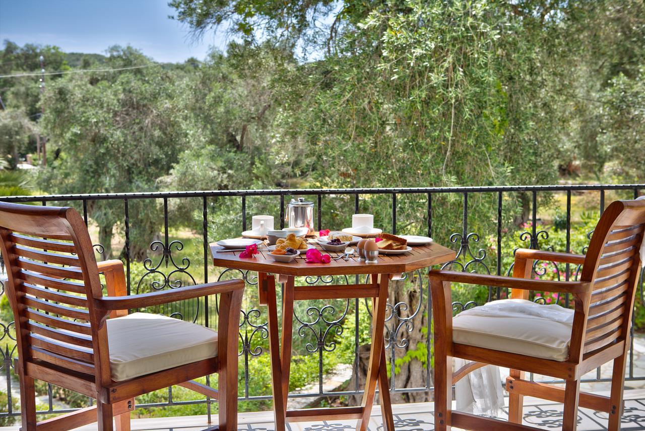 Paxos Club Resort & Spa Гайос Екстериор снимка